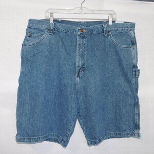 Wrangler Mens 40 medium wash Demin Carpenter jean Shorts